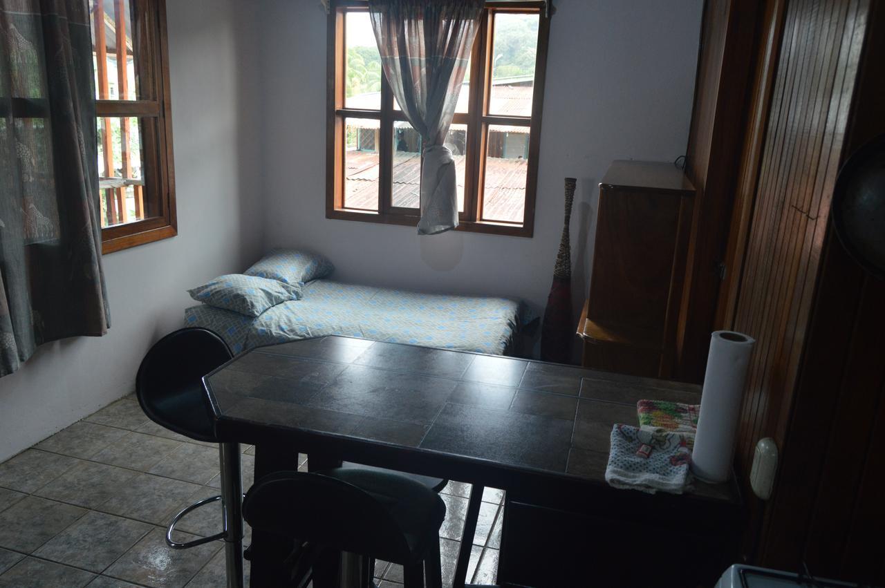 Hotel Puerto Viejo Puerto Viejo de Talamanca Екстериор снимка